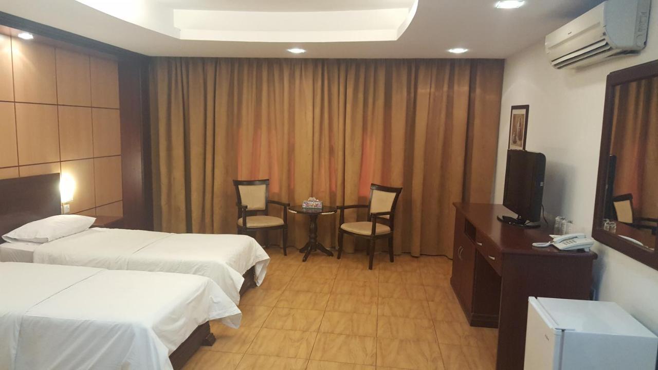 Alwafa Hotel Flats Muskat Bagian luar foto